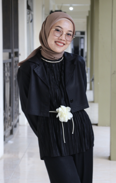 Venna Ishaufan Octavianie, A.Md.Keb., S.K.M, Gr.